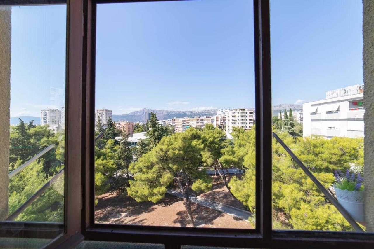 Strawberry Apartment Split Bagian luar foto